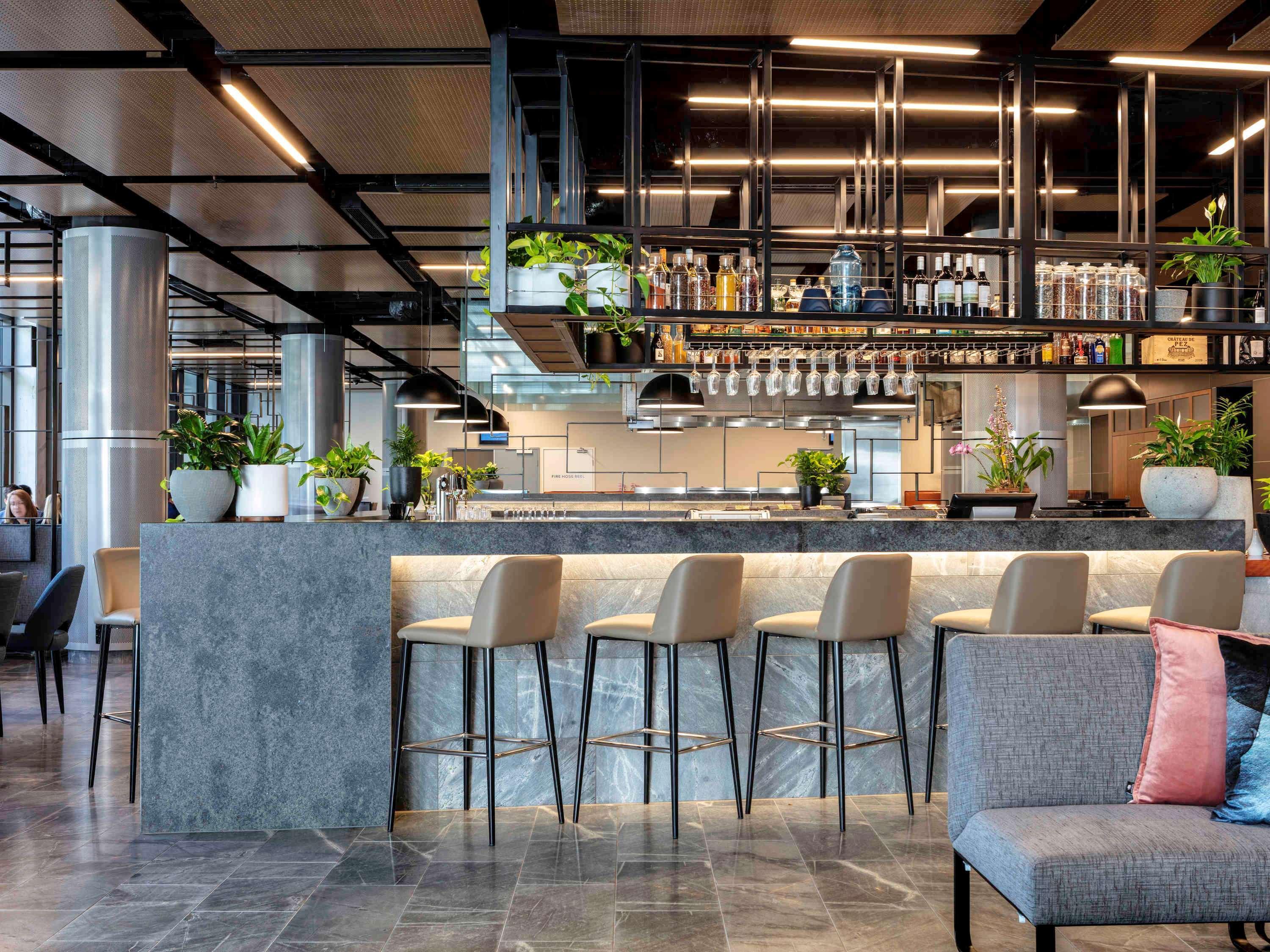Novotel South Bank Hotel 4*