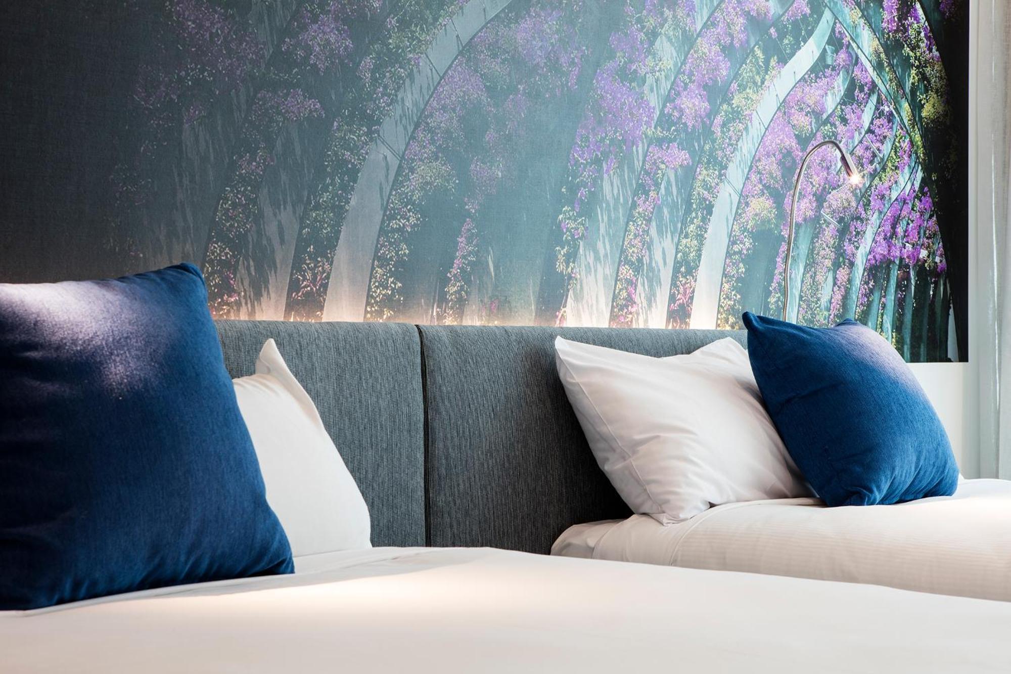 Novotel South Bank Hotel 4*