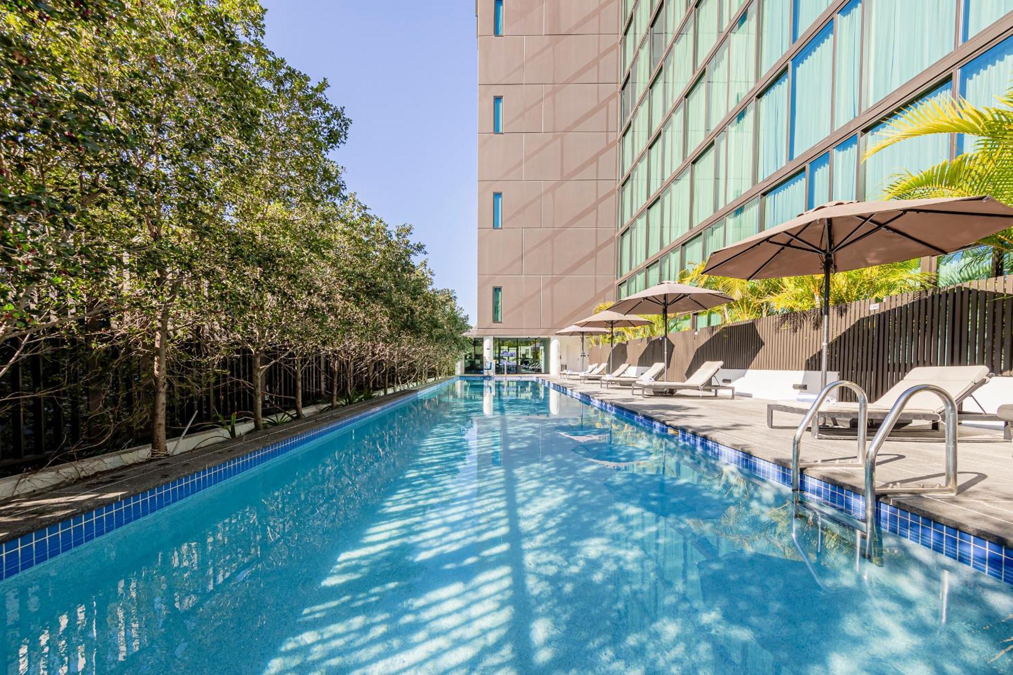 Novotel South Bank Hotel 4*